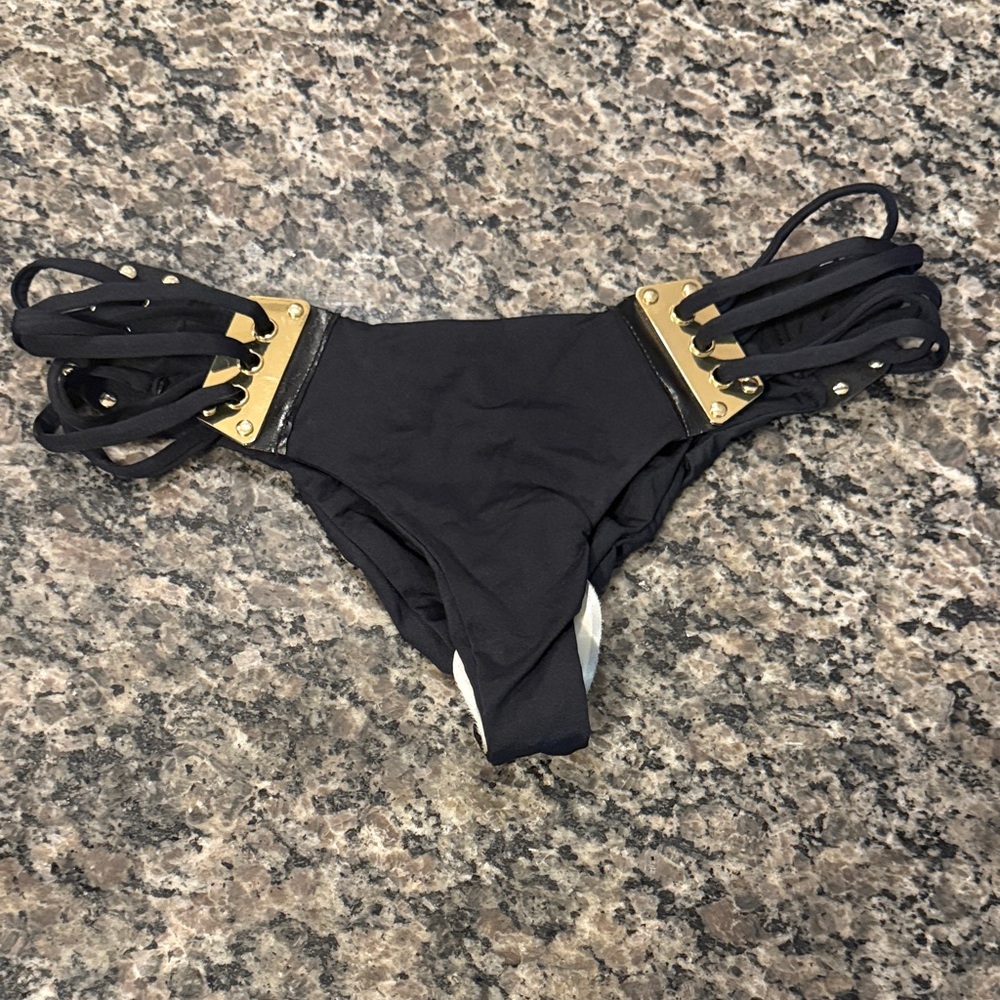 Beach Bunny Medium Black Gold Scrunch Bikini Bottom
